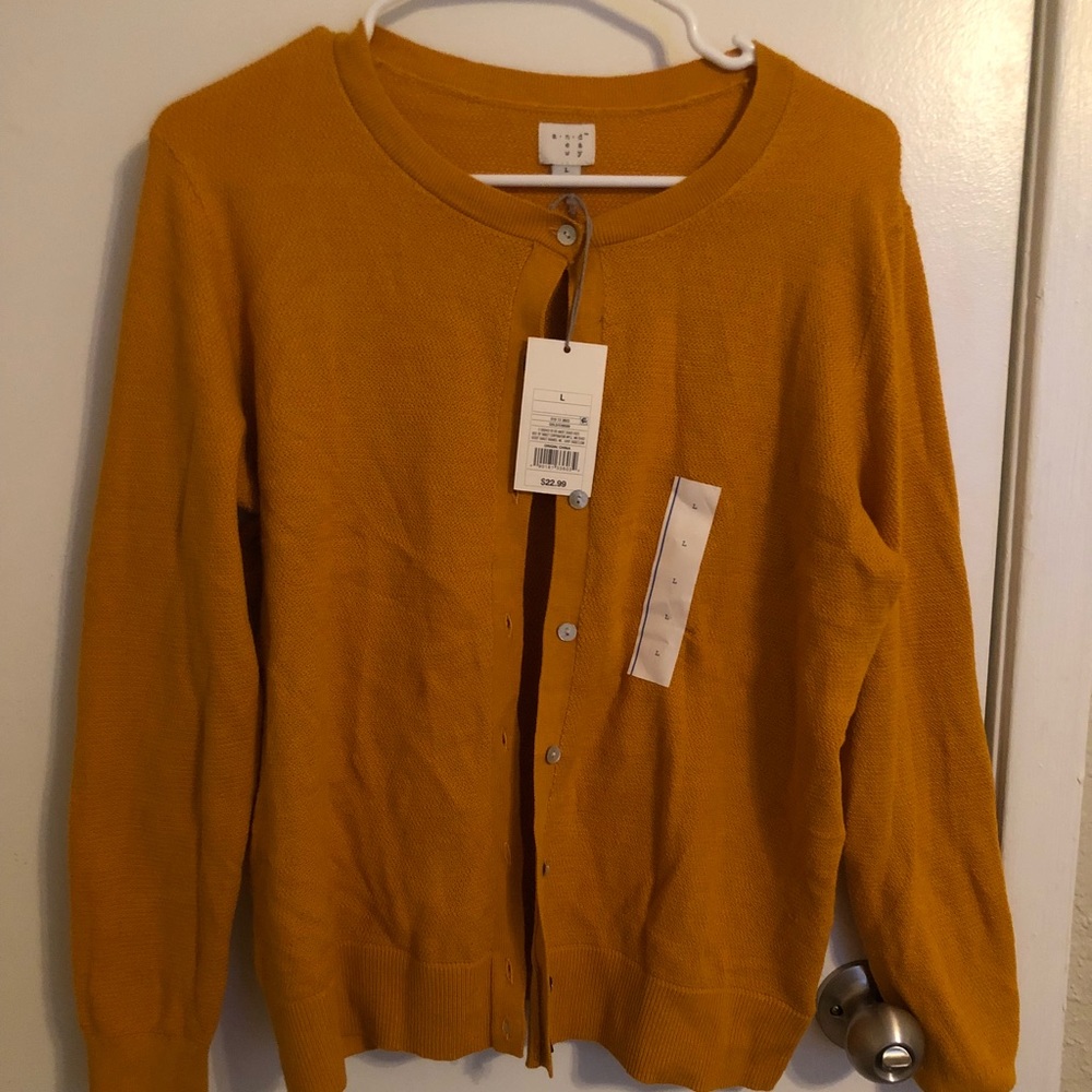 [2 for 10] NWT Mustard Button Down Sweater